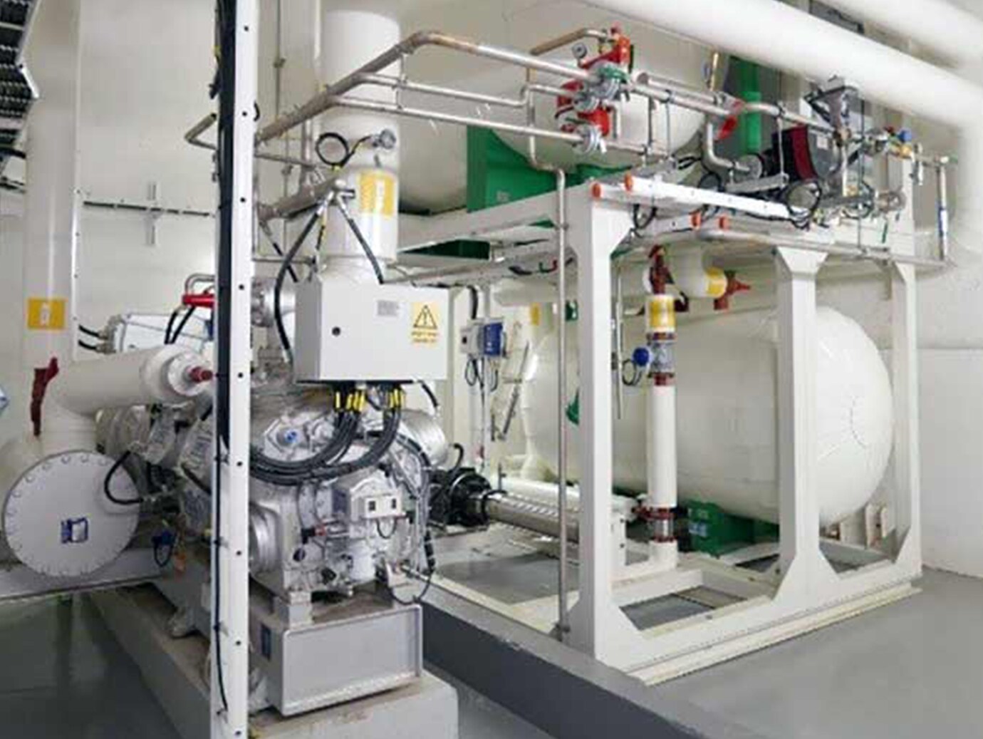 The HyePAC high-temperature heat pump uses proven hybrid energy technology